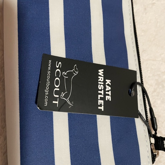 NWT- SCOUT- Kate Wristlet Blue and White Stipe - Picture 5 of 9
